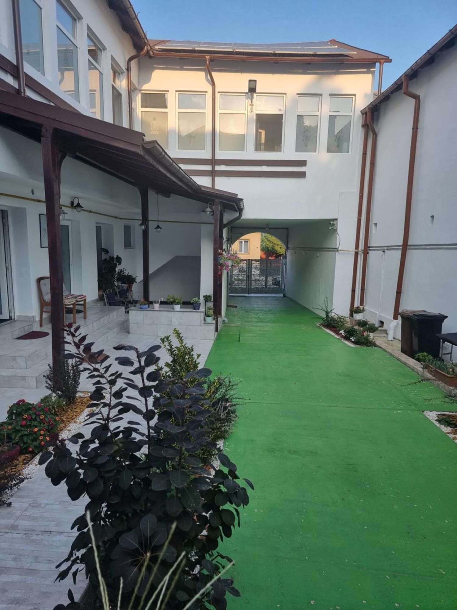 Casa Musceleana Hotel Cîmpulung Exterior foto