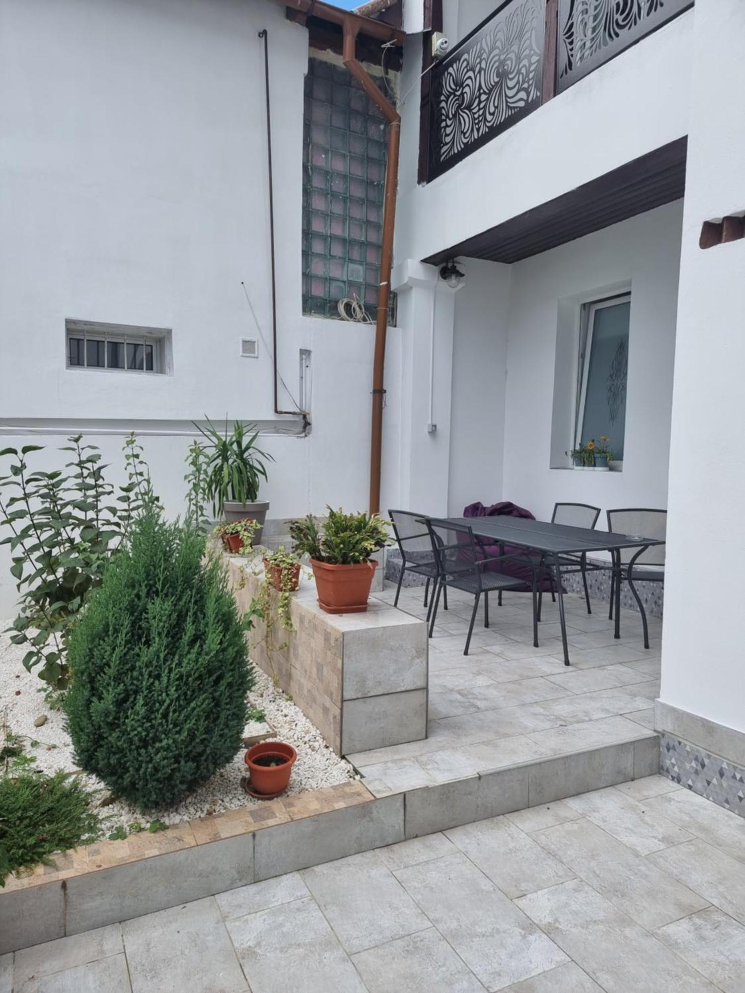 Casa Musceleana Hotel Cîmpulung Exterior foto